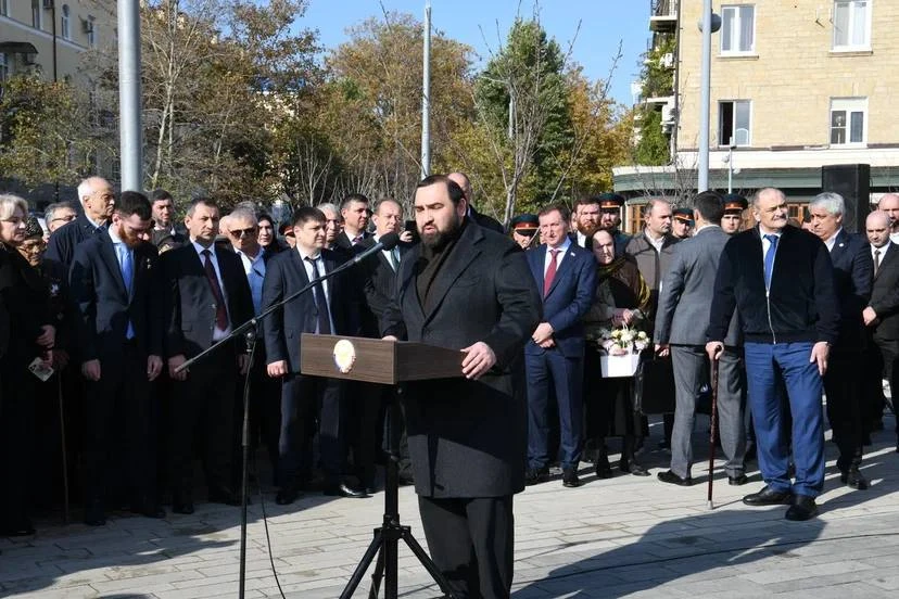 В Махачкале открыли памятник выдающемуся государственному деятелю Джелал-эд-Дину Коркмасову