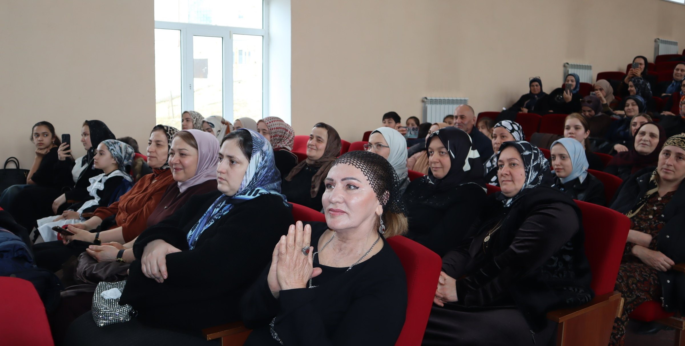 Россиялъул халкъал цолъиялъул соналде