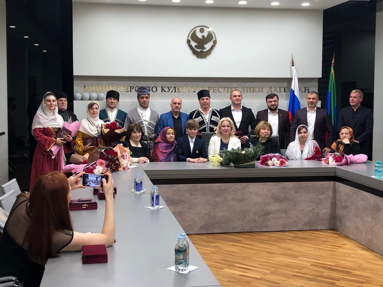 По итогам 2025 года, 15 жителей республики удостоены премии Правительства РД «Душа Дагестана»