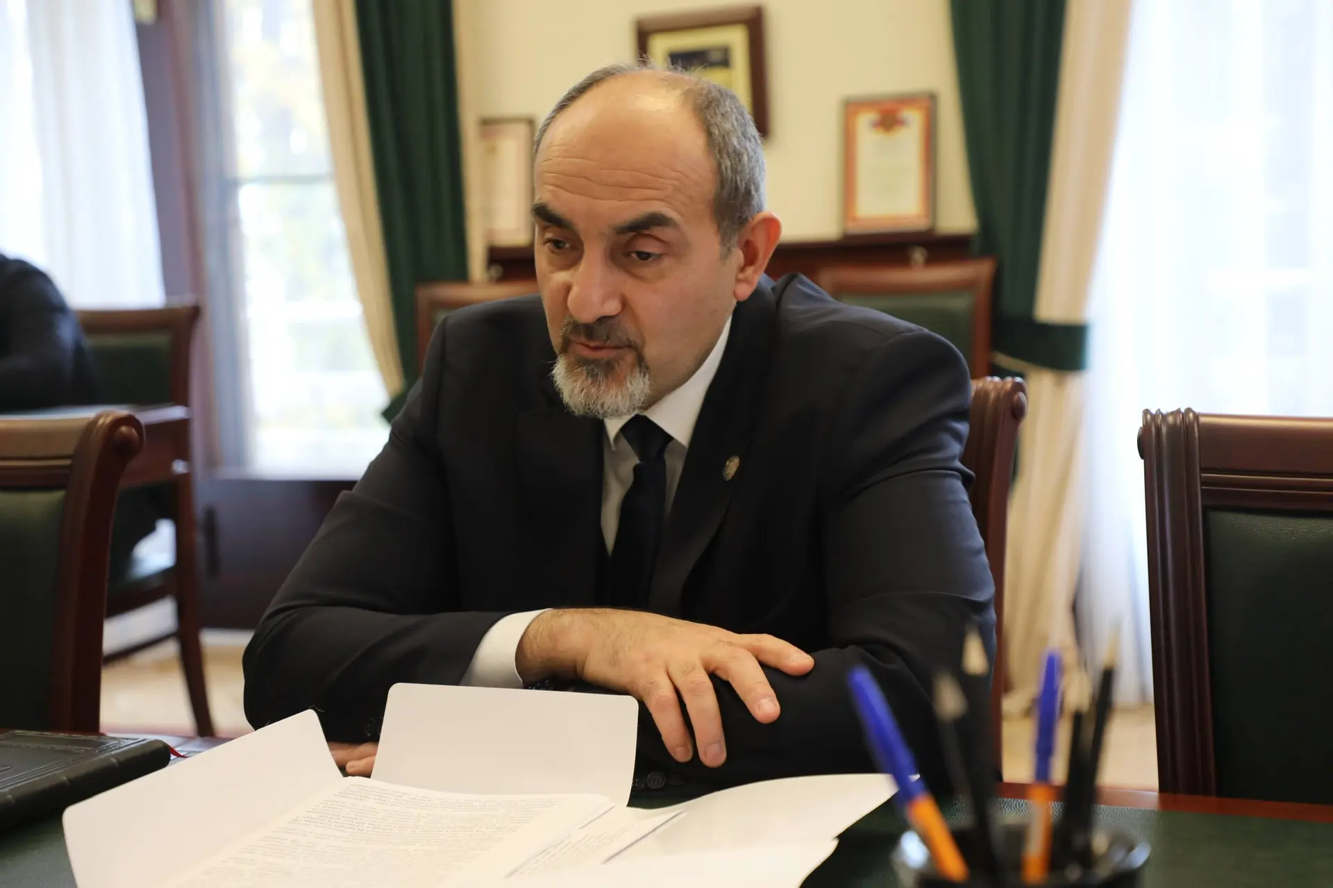 Около 800 премий Правительства за год выплачено дагестанским школьникам за особые достижения в учёбе