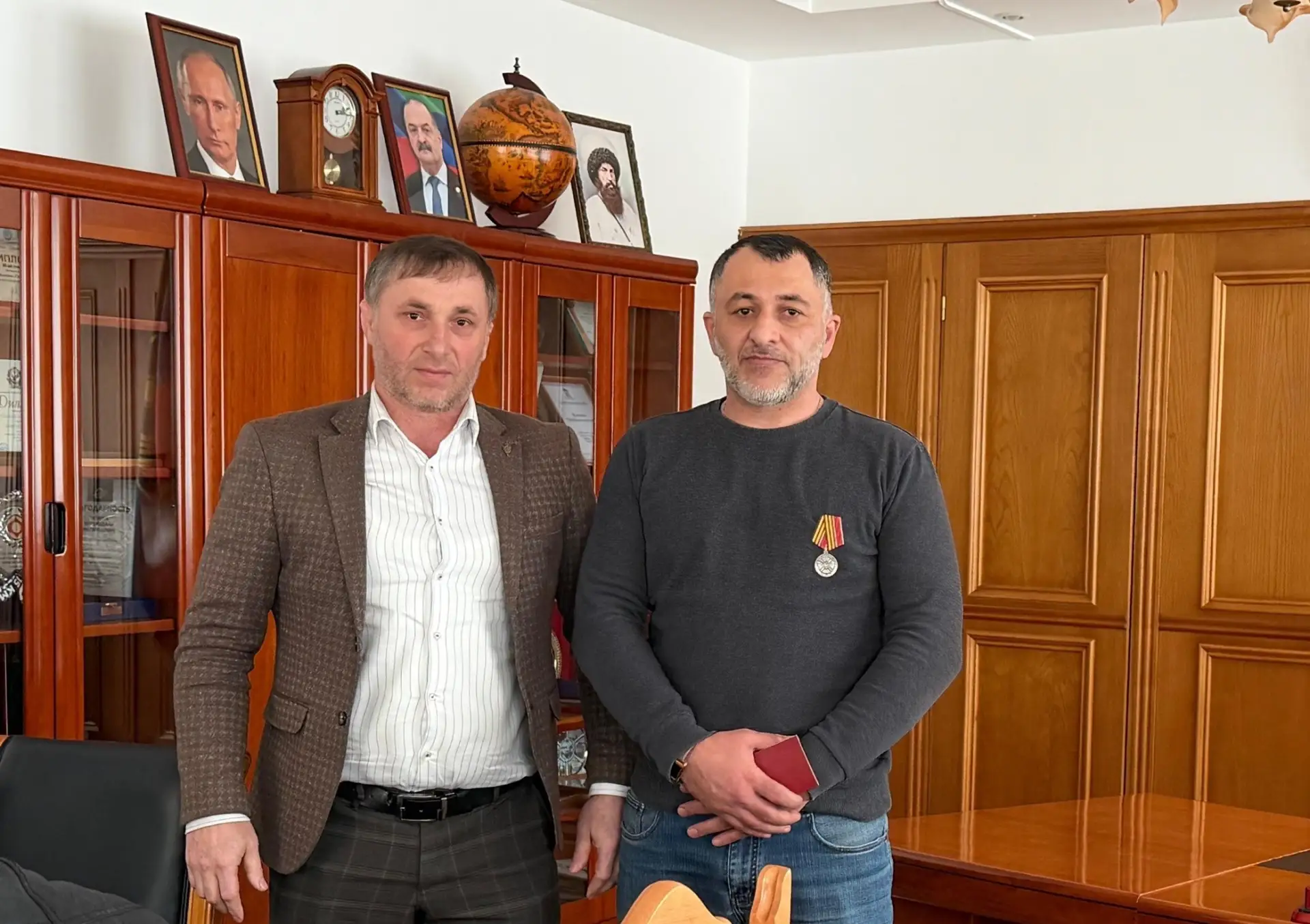 Вручена медаль "За храбрость"