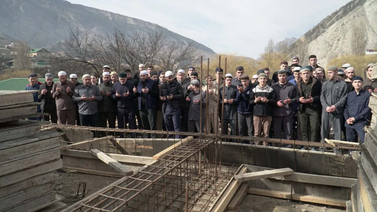 Дунялалъул рокъоб гьабуралъ ахираталда роххаги